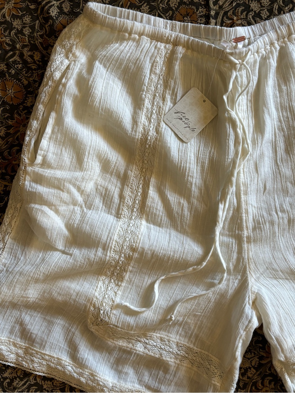 NWT Free People ivory shorts